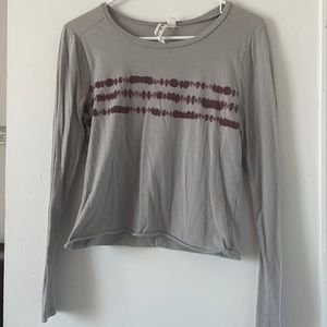 Long sleeve t shirt